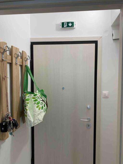 Lux Appartment , 3 Rooms Full Extra , City Center Tesalonika Bagian luar foto