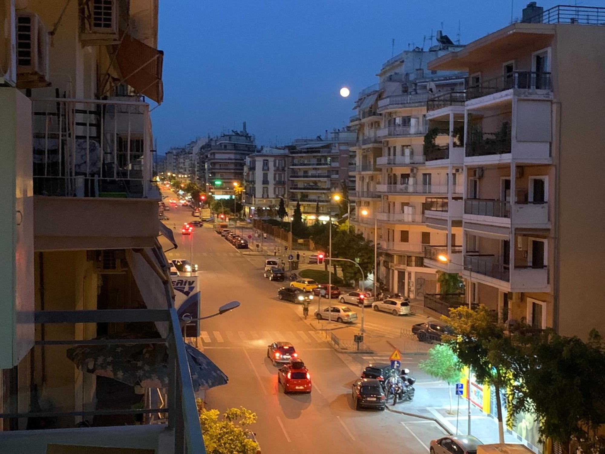 Lux Appartment , 3 Rooms Full Extra , City Center Tesalonika Bagian luar foto