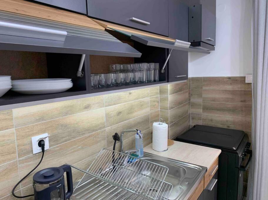 Lux Appartment , 3 Rooms Full Extra , City Center Tesalonika Bagian luar foto