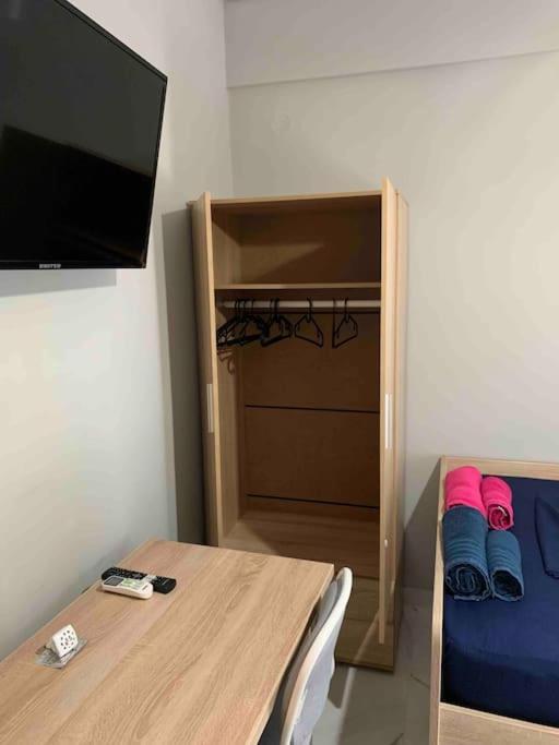 Lux Appartment , 3 Rooms Full Extra , City Center Tesalonika Bagian luar foto