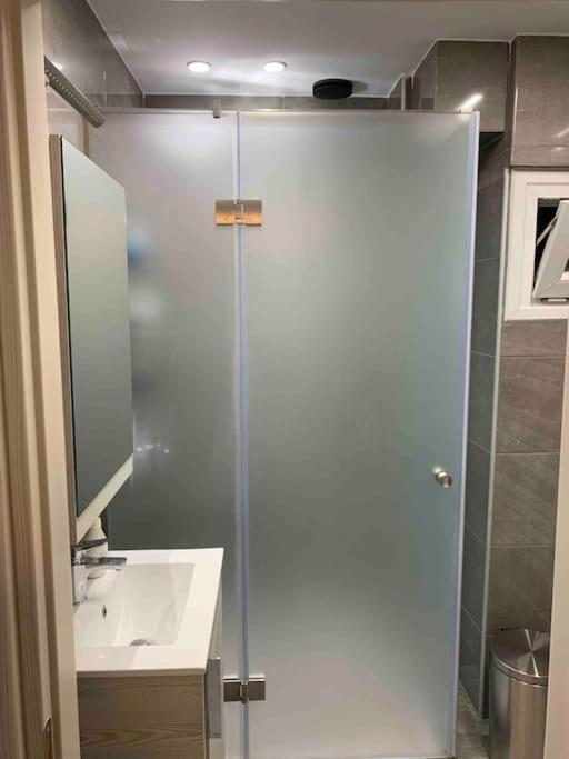 Lux Appartment , 3 Rooms Full Extra , City Center Tesalonika Bagian luar foto